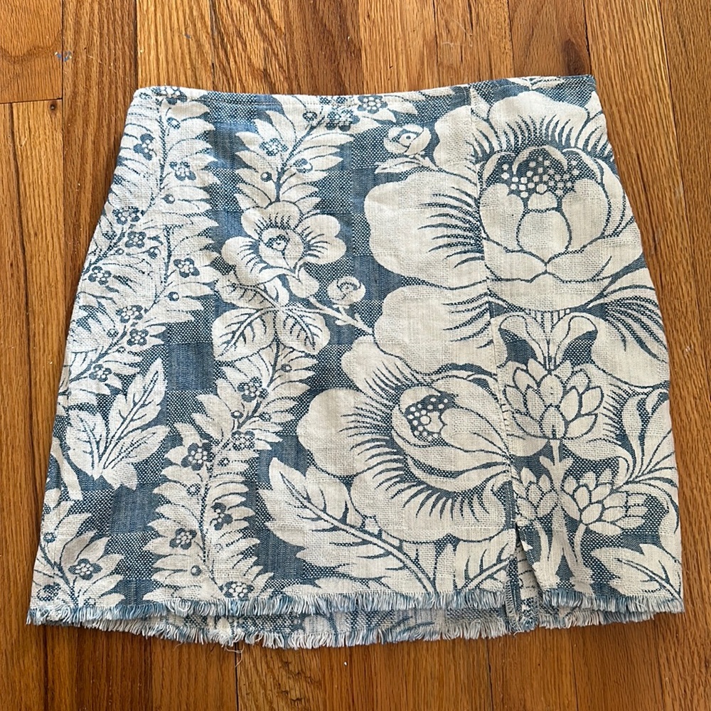 Urban outfitters floral denim skirt size small